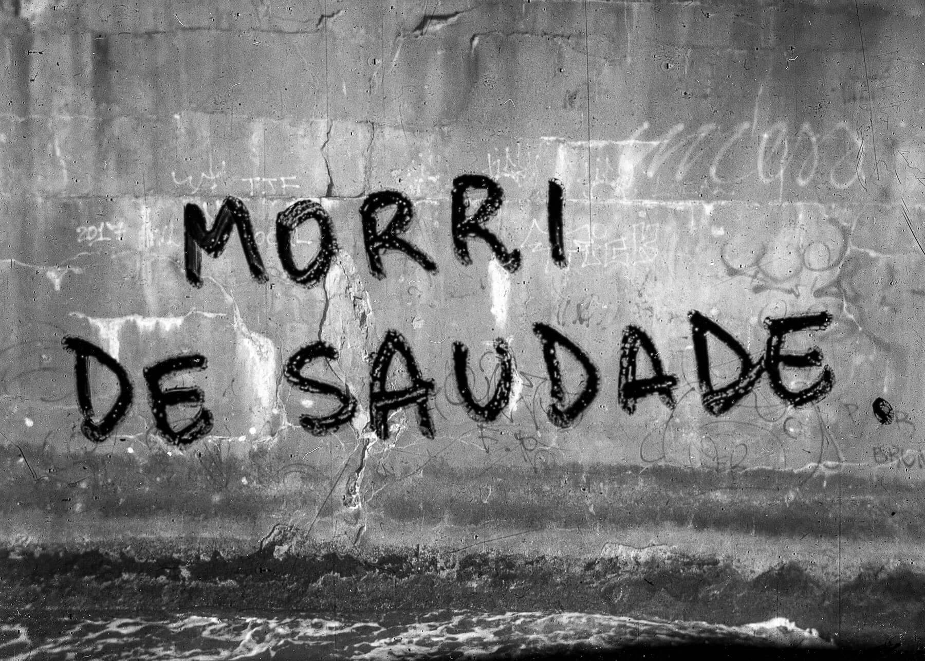Morri de Saudade